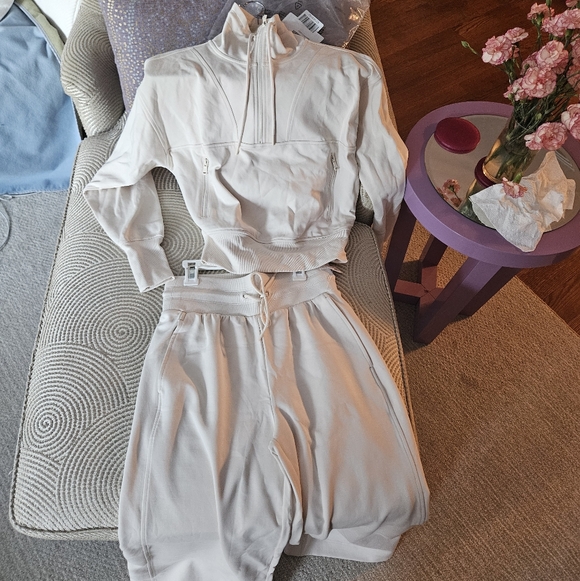 Old Navy Pants - NWT Old Navy Dynamic Fleece Half-Zip Sweatshirt Cream And Sweatpants Set